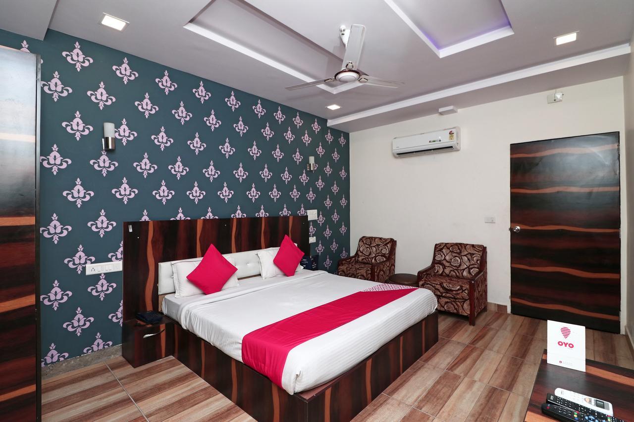 Hotel Sunrise Resort Alwar Exterior photo